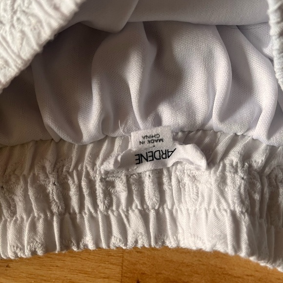 Small White Skirt + 2 Small Brown Crop Tops - Picture 2 of 4